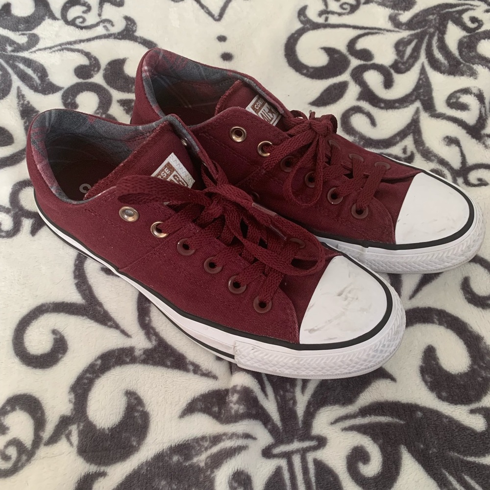 Converse women size 8